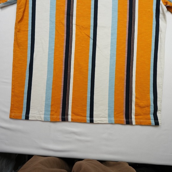 GUESS Los Angeles Men's Size S (20.5x27.5) Striped T-Shirt Short Sleeve Embroid - Picture 5 of 15